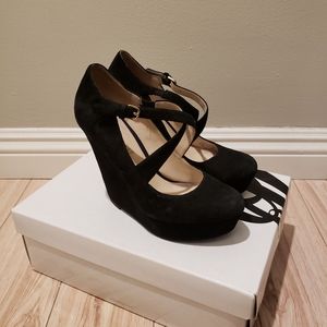 Nine West Suade Black Wedge with Straps